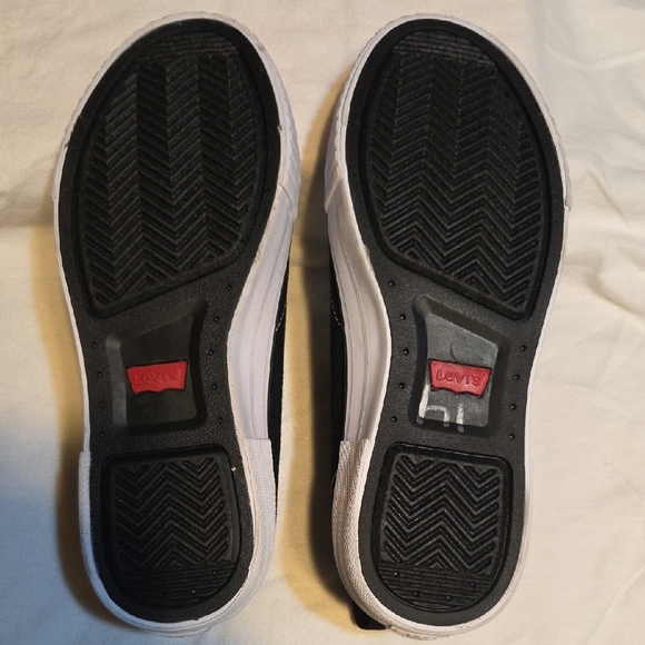 Levi's Black Canvas Sneakers with White Accents - Picture 4 of 5